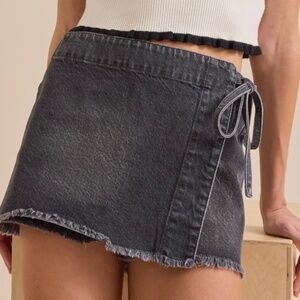 Altar’d State Dylan Side Tie Denim Skort Women’s Small